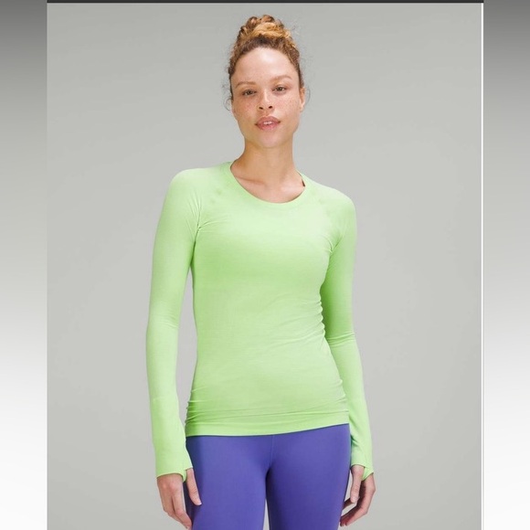 LULULEMON SWIFTLY TECH LONG SLEEVE IN SCREAM GREEN LIGHT 💚 - Picture 1 of 10